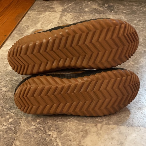 Good condition sorel booties - Picture 5 of 6